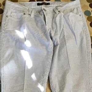 Levi’s women’s pant!